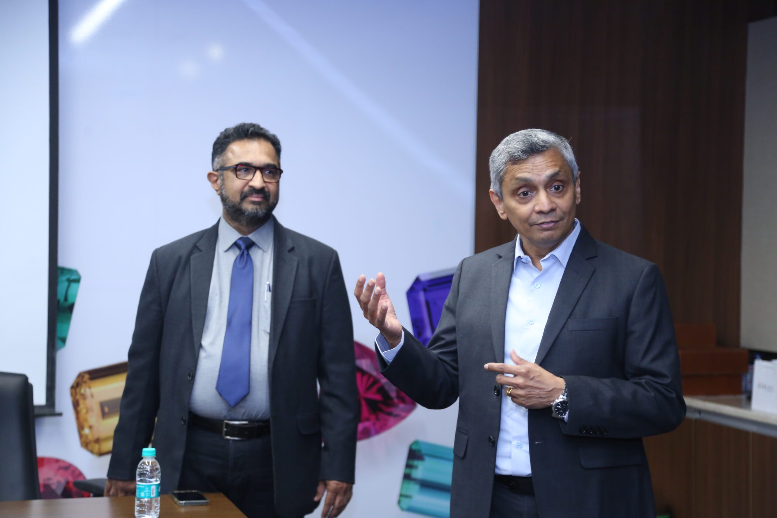 Sriram Natarajan, Managing Director of GIA India and Apoorva Deshingkar, Senior Director – Education and Market engage in an interactive discussion with the students